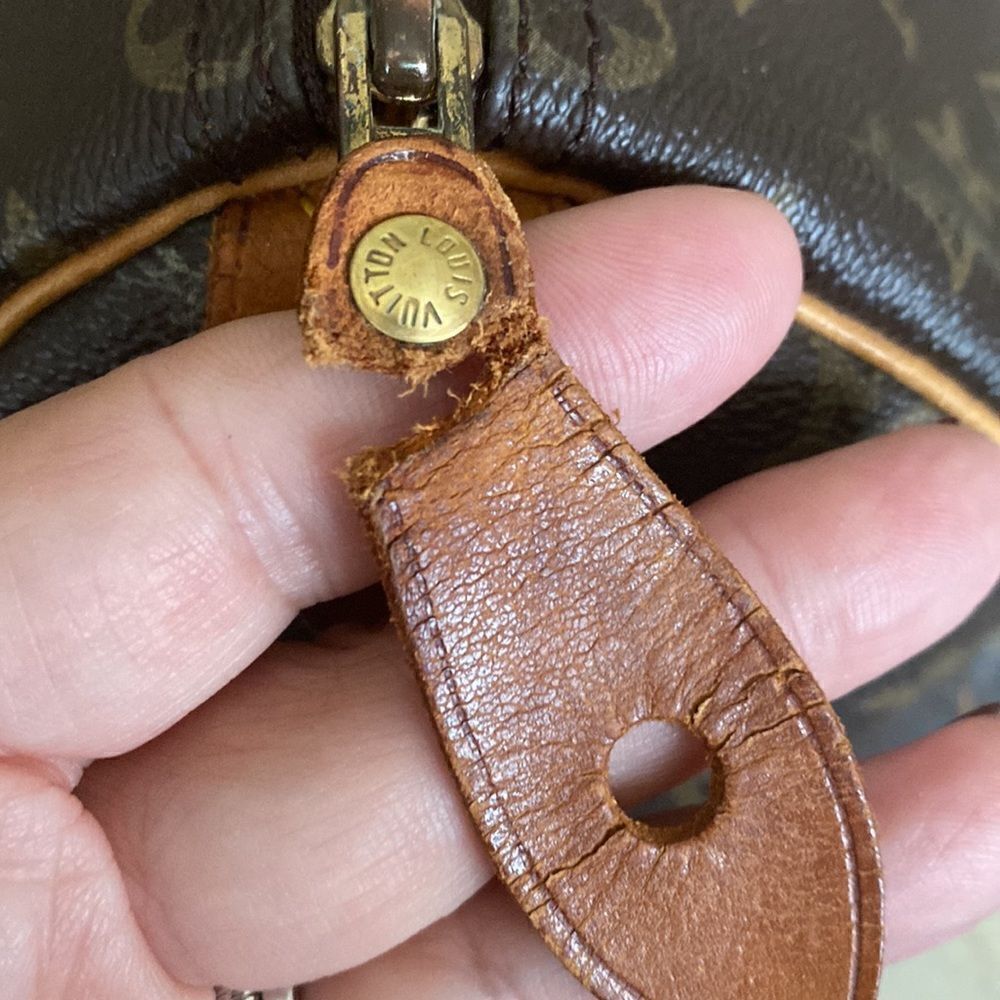 Authentic LOUIS VUITTON Speedy 35 Monogram - Picture 15 of 16